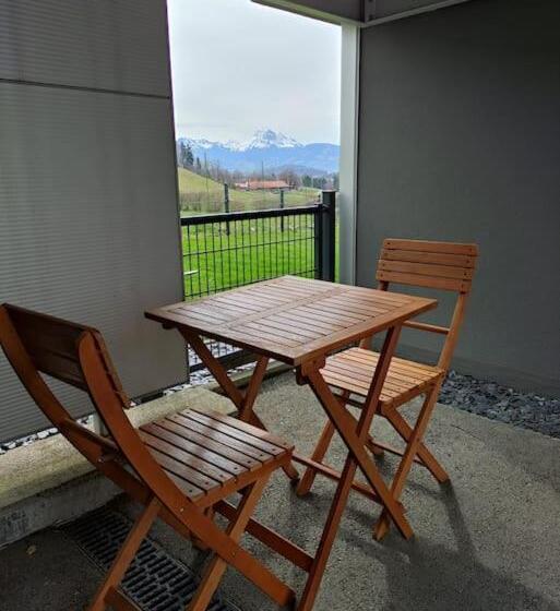 Студия Deluxe, Studio Au Calme   Moderne & Confortable