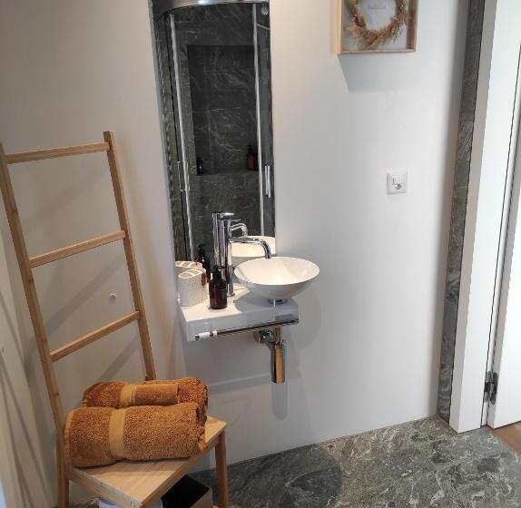 Студия Deluxe, Studio Au Calme   Moderne & Confortable