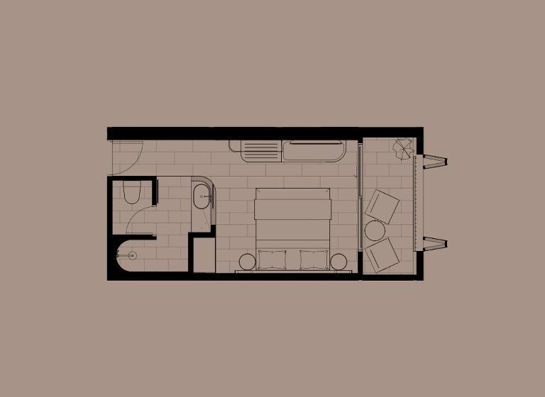 스탠다드 스튜디오, Basq House