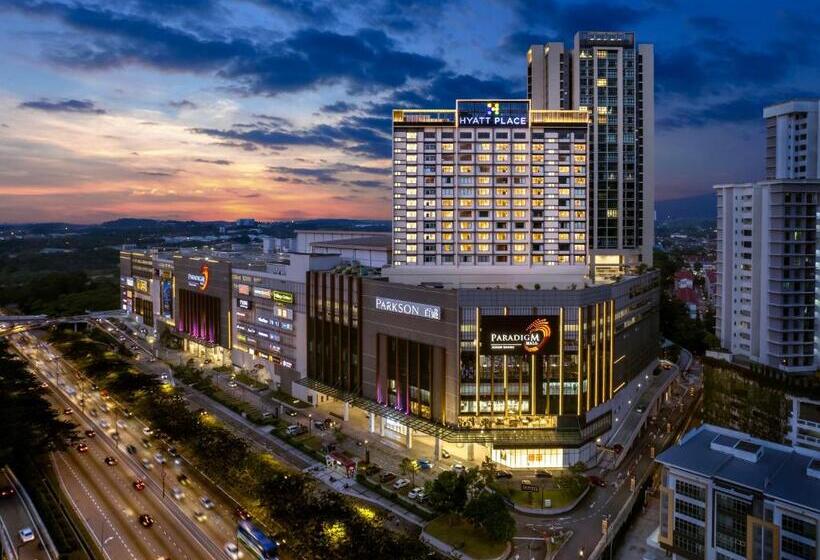 Номер Стандарт Вид на Бассейн, Hyatt Place Johor Bahru Paradigm Mall
