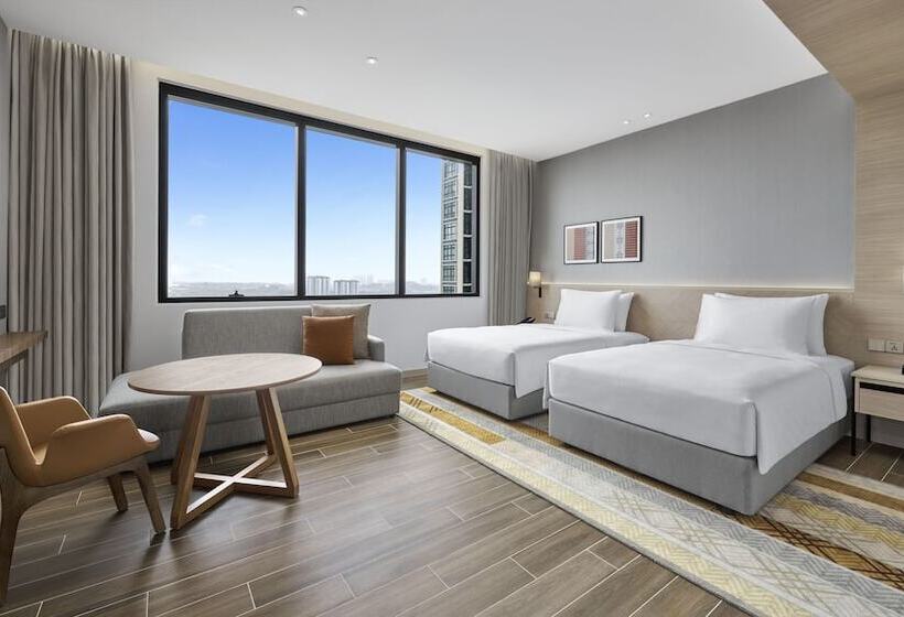 Номер Стандарт Вид на Бассейн, Hyatt Place Johor Bahru Paradigm Mall