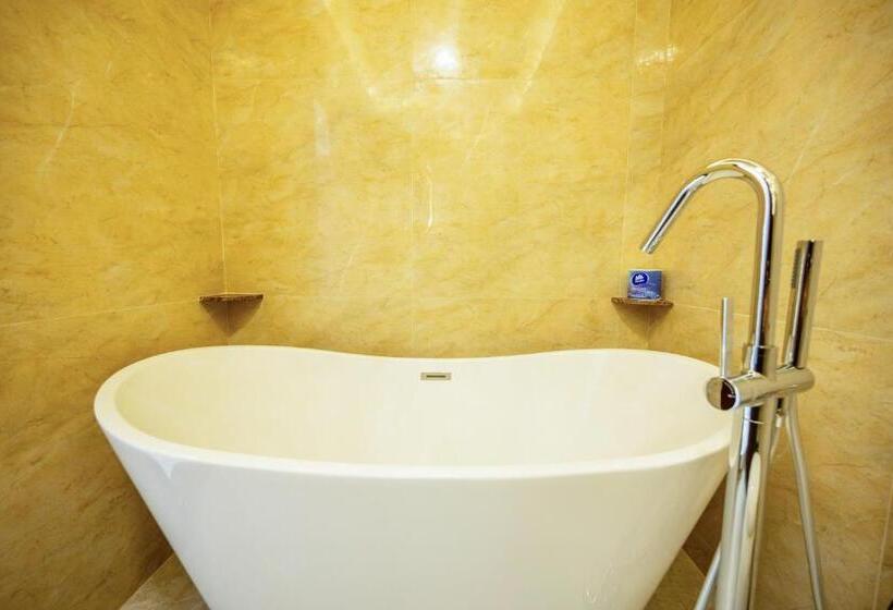اتاق سوپریور با تخت بزرگ, Ritz Residence @ Imago Mall Loft B