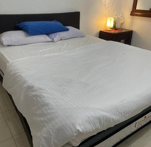 Дом 4 Спальни, 4r4b With Pool   D Klate Artstay   Inap Seni Klate