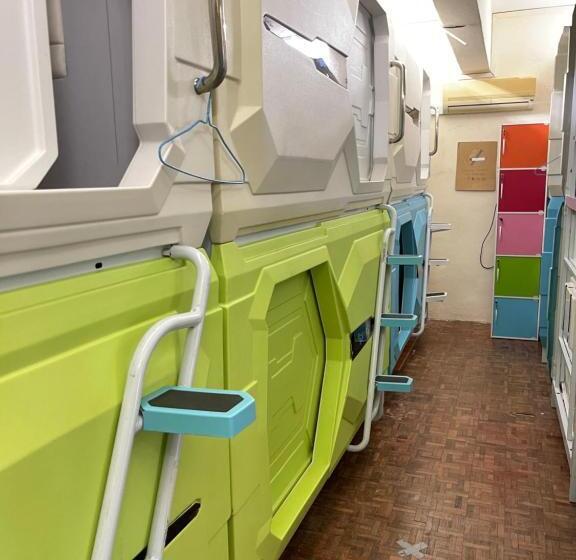 Номер Стандарт Индивидуальный, Pelangi Capsule Hostel