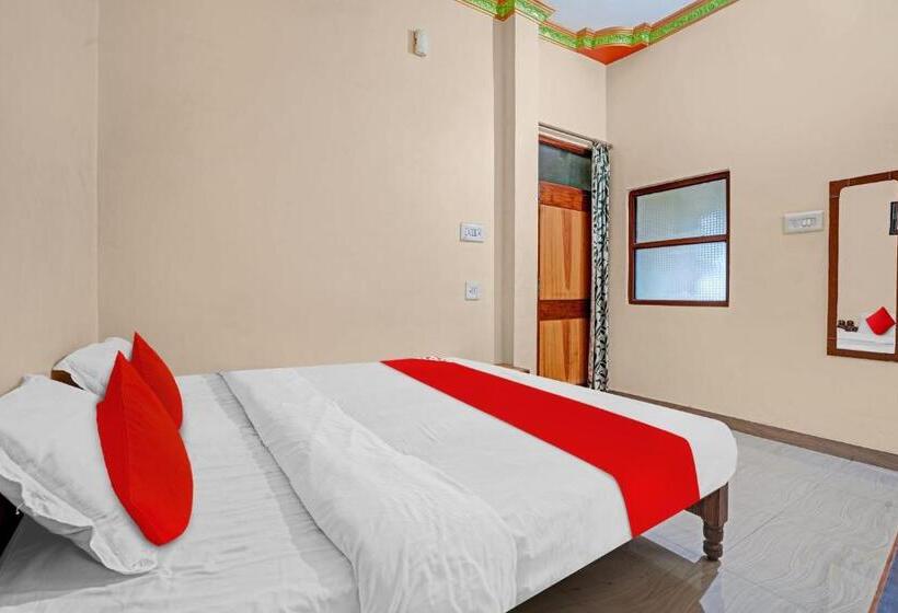 Трехместный Номер Классика, Om Residency