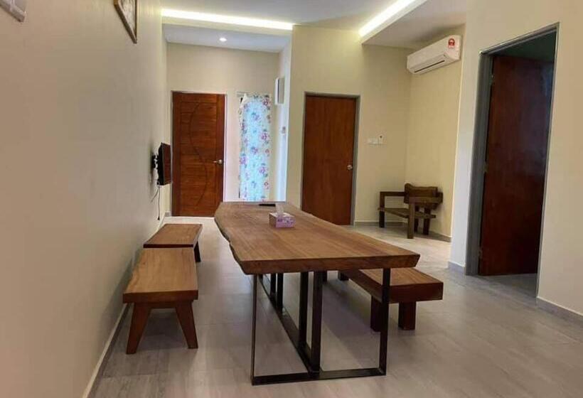 Апартаменты 3 Спальни, Villa Motel Mas Guesthouse