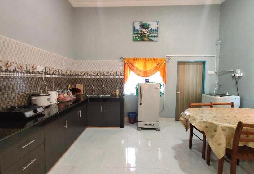 Семейный Номер, Ku S Roomstay