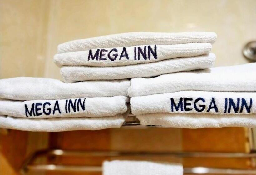 Семейный Номер, Megah Inn