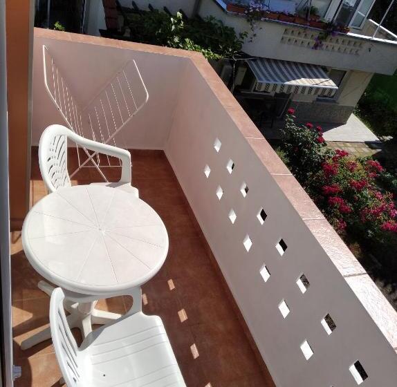اتاق استاندارد با بالکن, Guesthouse Kolevi