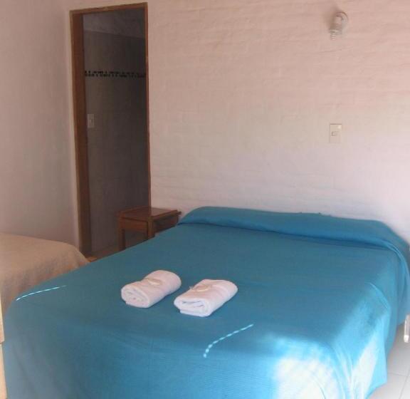 חדר סופריור לשלושה, Hostel El Español