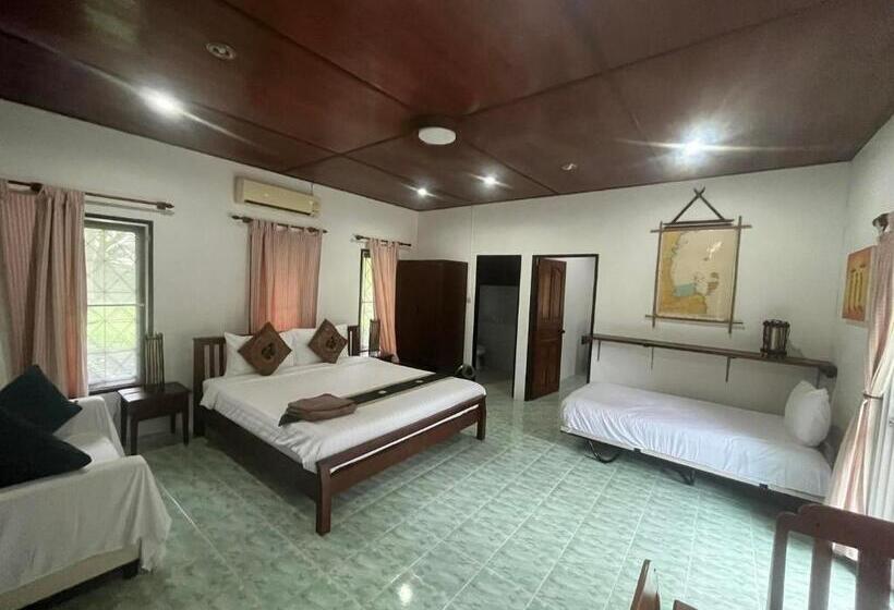 Номер Deluxe Кровать Кинг, Baan Sawainam