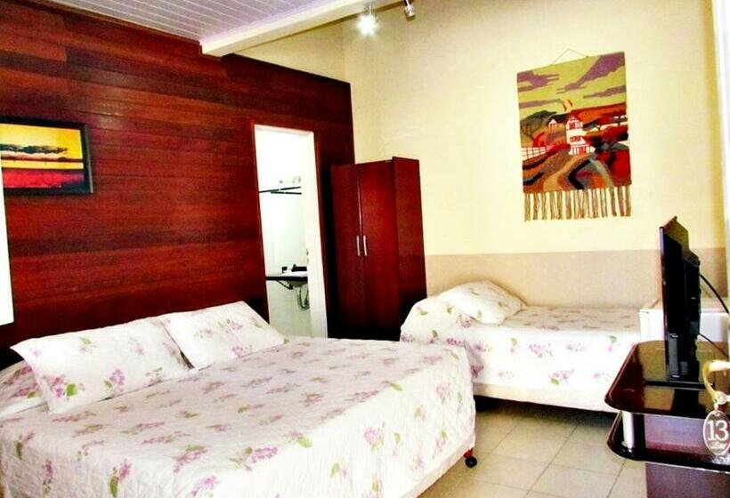 اتاق استاندارد سه نفره, Petit Rivera Hotel