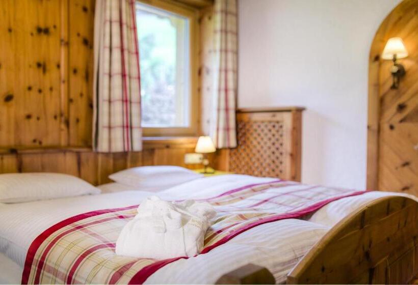 Comfort room with mountain view, Barbarahof Saalbach