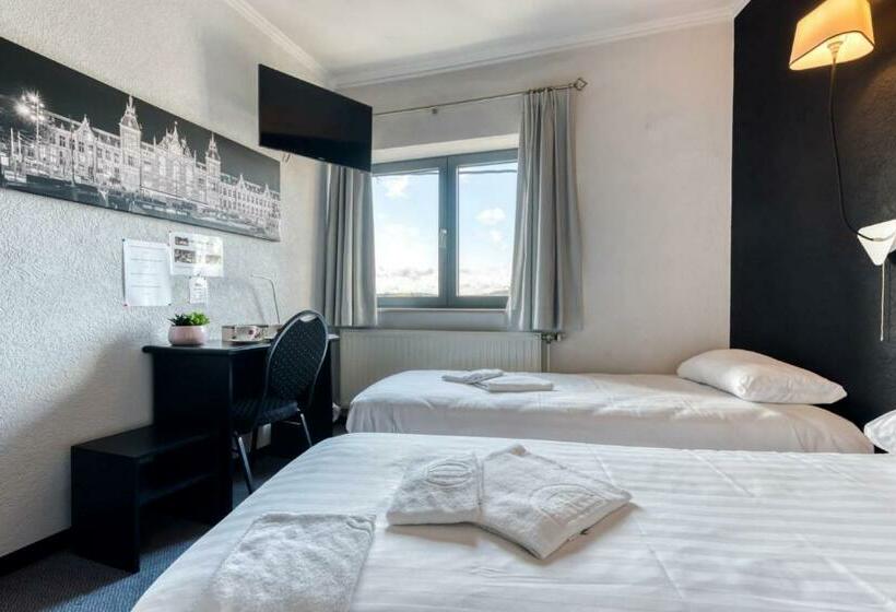 Номер Стандарт, Hôtel De La Gare