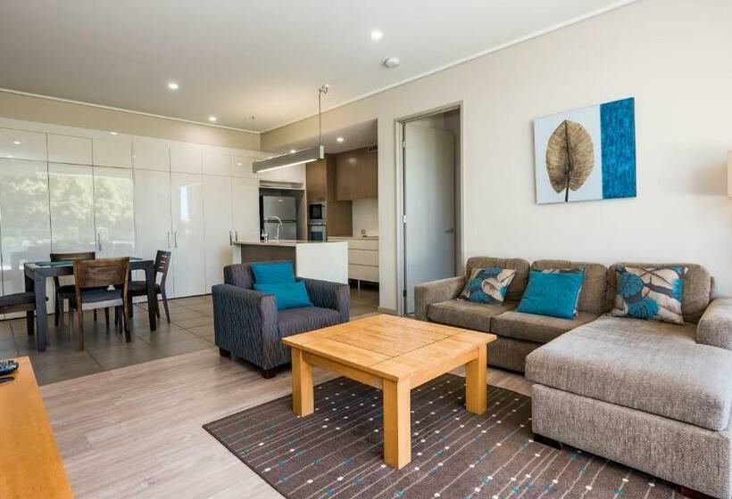 Апартаменты 2 Спальни с Бассейном, White Shells Luxury Apartments