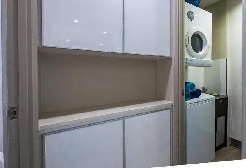 Апартаменты 2 Спальни с Бассейном, White Shells Luxury Apartments