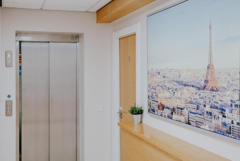 Bed in Shared Room with Shared Bathroom, Canbe Garden Lane Backpackers