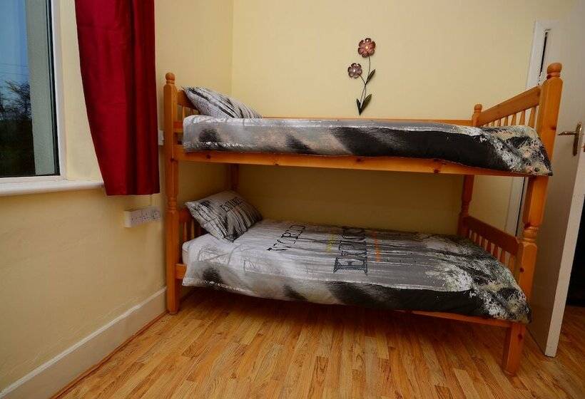 Семейный Номер Deluxe, Loughcrew Megalithic Centre   Hostel