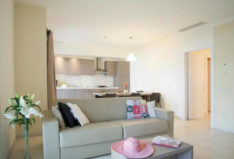 2 Bedroom Apartment Garden View, Crvena Luka Resort