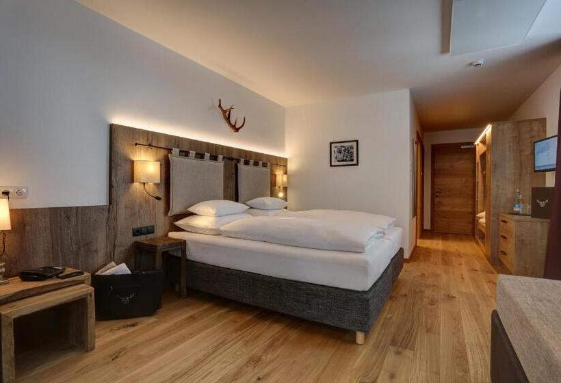 Трехместный Номер Стандарт с Балконом, Kösslerhof
