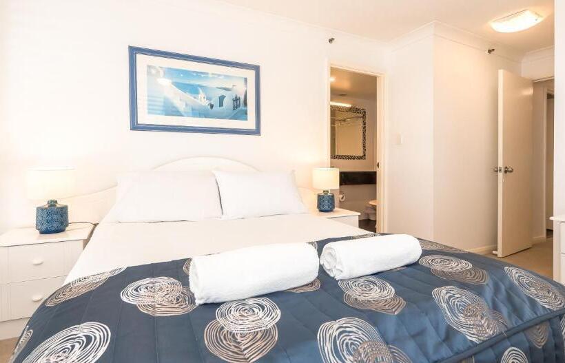 Апартаменты 1 Спальня, Victoria Square Apartments