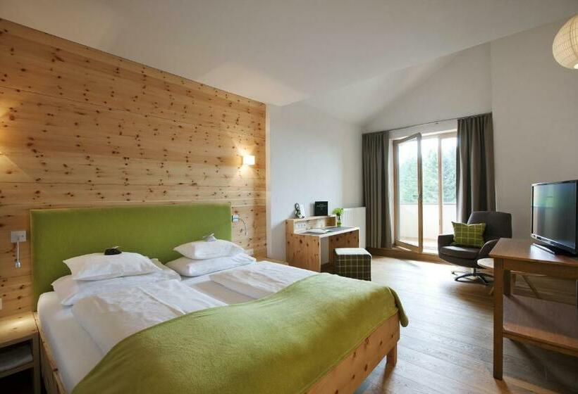 Номер Deluxe с Балконом, Naturhotel Bauernhofer