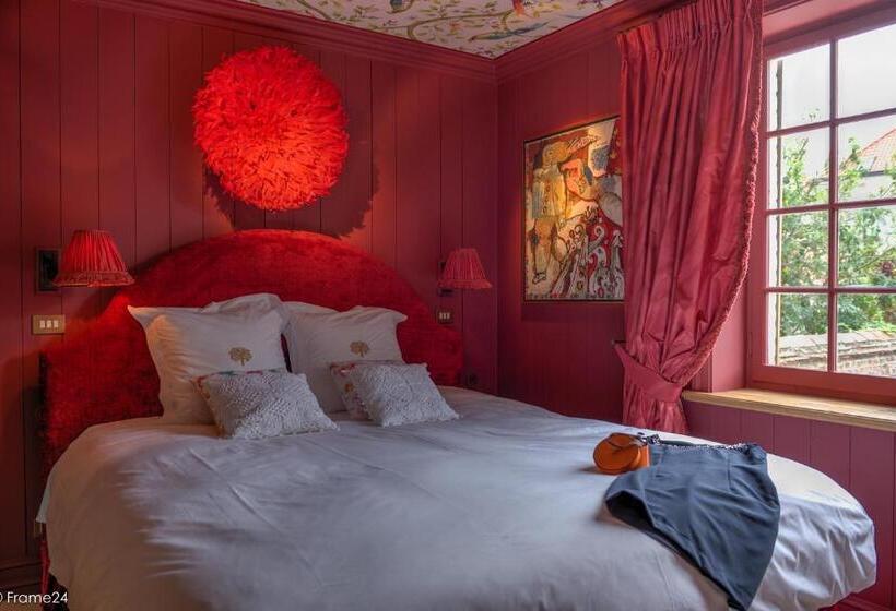 Полулюкс с Видом, Exclusive Suites The Secret Garden