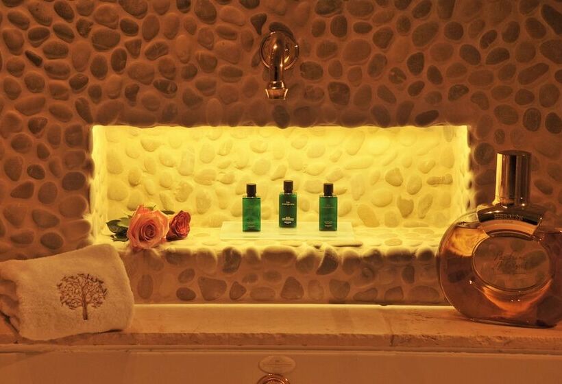 Полулюкс с Видом, Exclusive Suites The Secret Garden