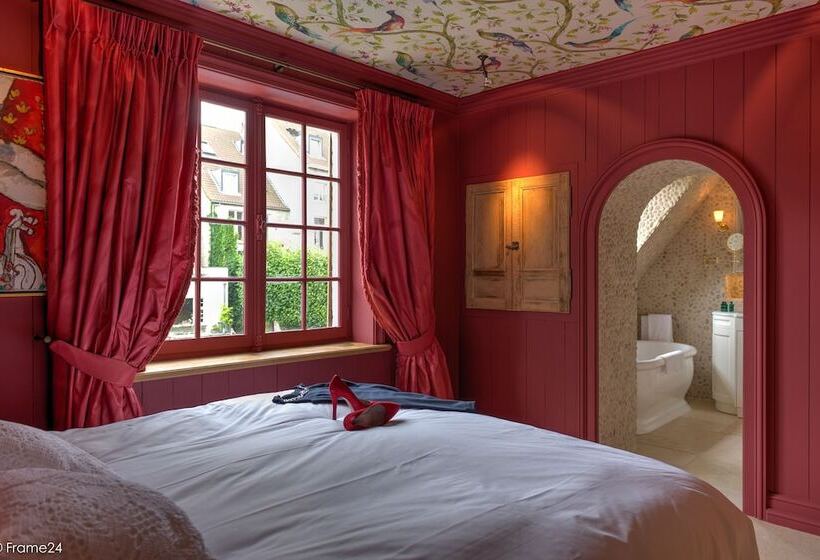 Полулюкс с Видом, Exclusive Suites The Secret Garden