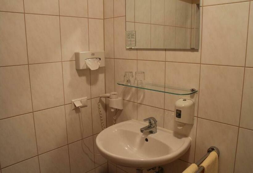 Номер Стандарт, Checkin