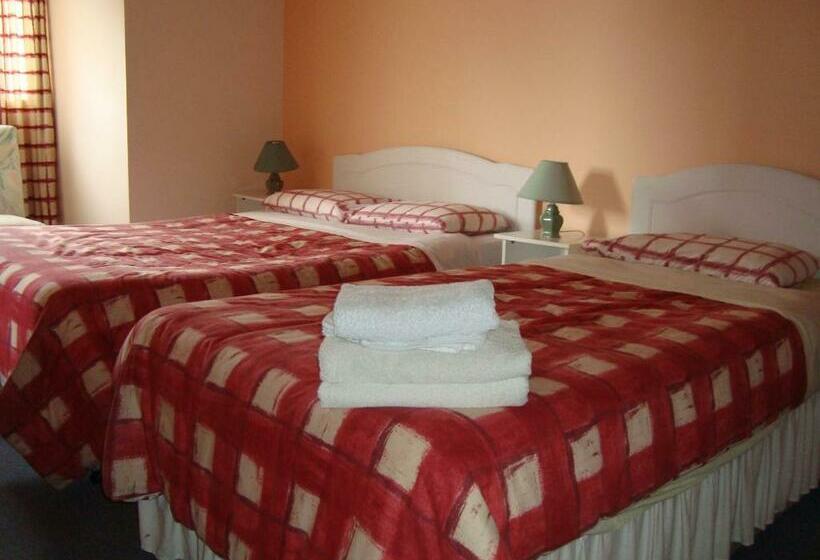 اتاق استاندارد سه نفره, Hy Breasal B&b