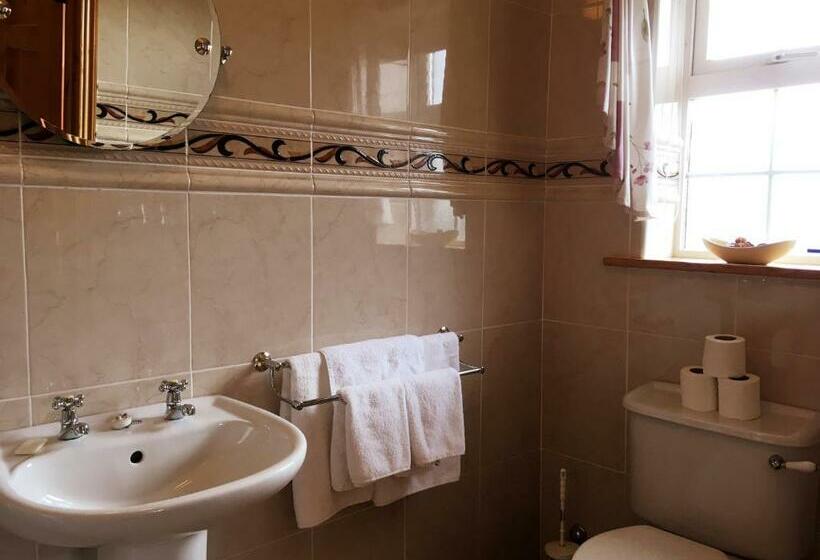 패밀리 룸, Michaeleen's Manor B&b