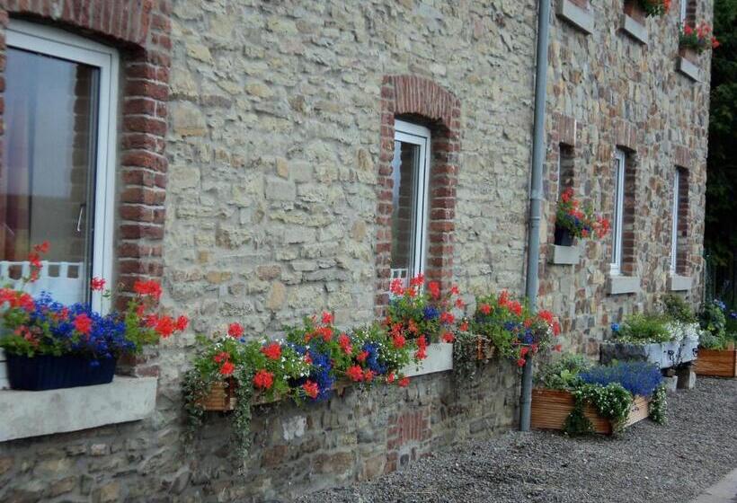 Номер Стандарт Трехместный, B&b La Niouche