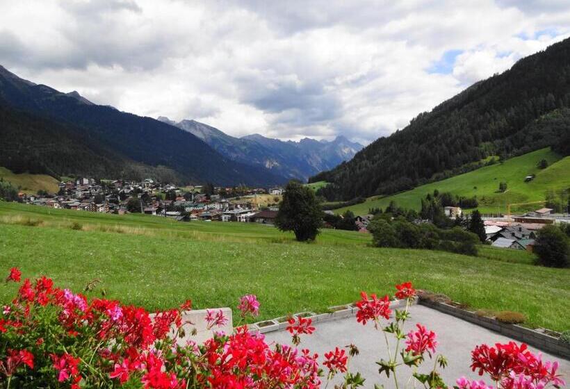 آپارتمان 3 خوابه, Landhaus Strolz