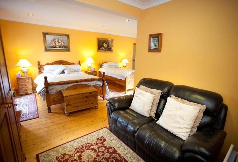 اتاق خانوادگی, Evergreen Bed & Breakfast