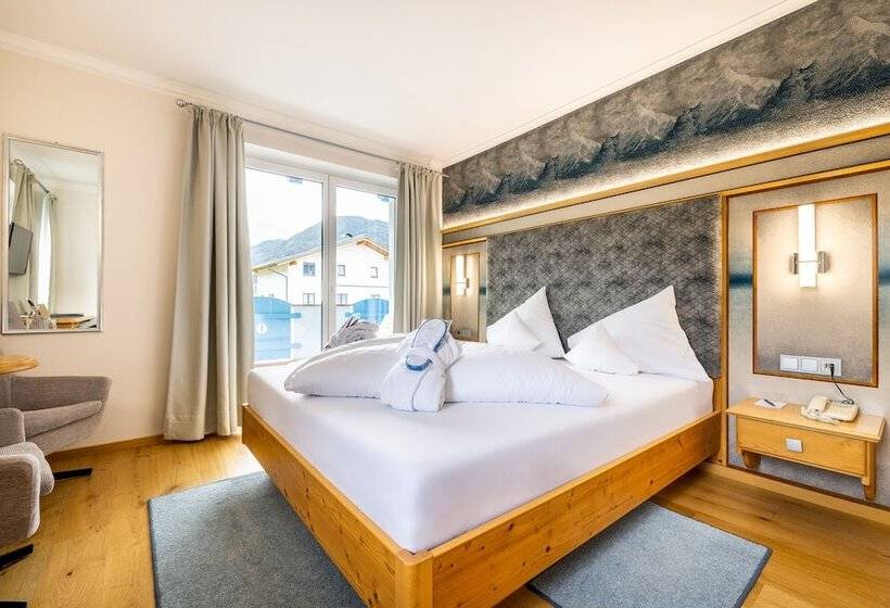 اتاق استاندارد, Schlosshotel Lacknerhof