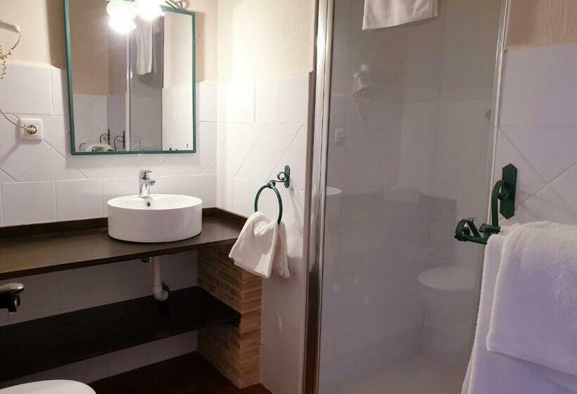 Классический Номер, Hospedium Hotel Val De Pinares