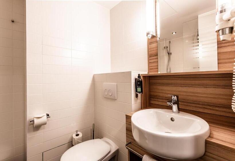 اتاق استاندارد, Premier Inn Hannover City University