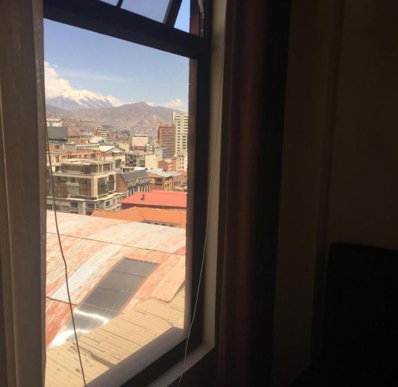 اتاق کلاسیک چهارنفره, Residencial Alta Vista