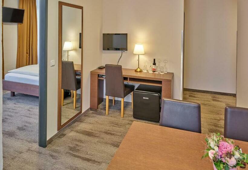 스탠다드 트리플 룸, Stadthotel Schärding