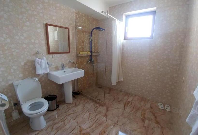 آپارتمان 1 خوابه با بالکن, Cross Resort