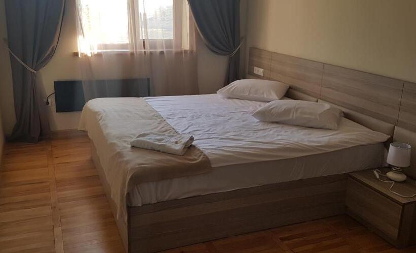 آپارتمان 1 خوابه با بالکن, Cross Resort