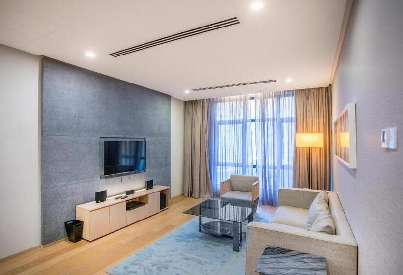 سوئیت با بالکن, 188 Suites Klcc