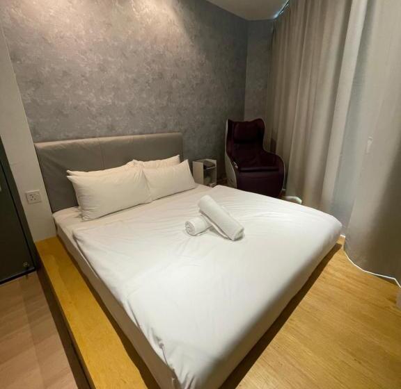 اتاق لوکس, Double H Boutique
