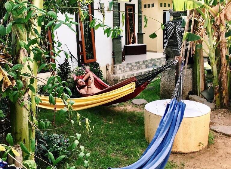 Кровать в Общей Комнате, Bali Fab Dive Center