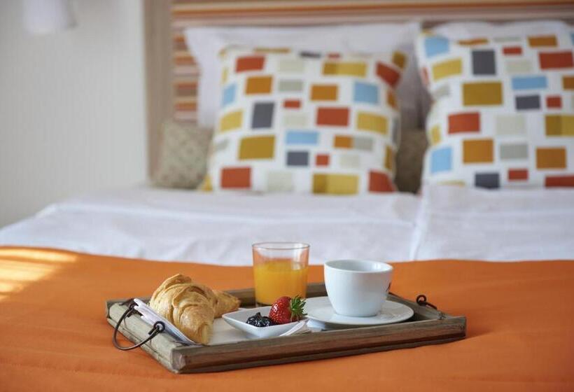 발코니 디럭스 룸, Villa Millennium