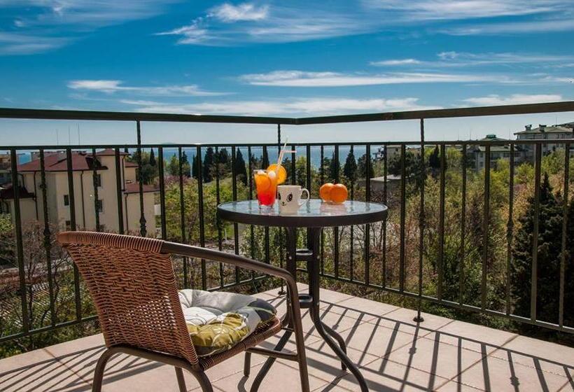 إستوديو قياسى مطل على البحر, Family нouse  нotel Asai