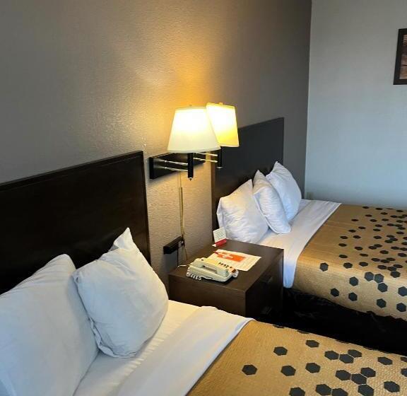 Номер Стандарт, Red Carpet Inn