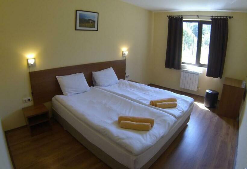 套房, Rusaliite Adventure House