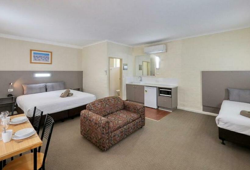 스탠다드 룸, Bishops Lodge Narrandera